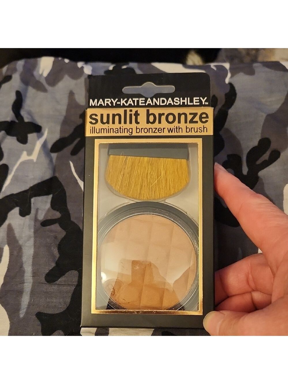 Brown Bronzer Contour Makeup